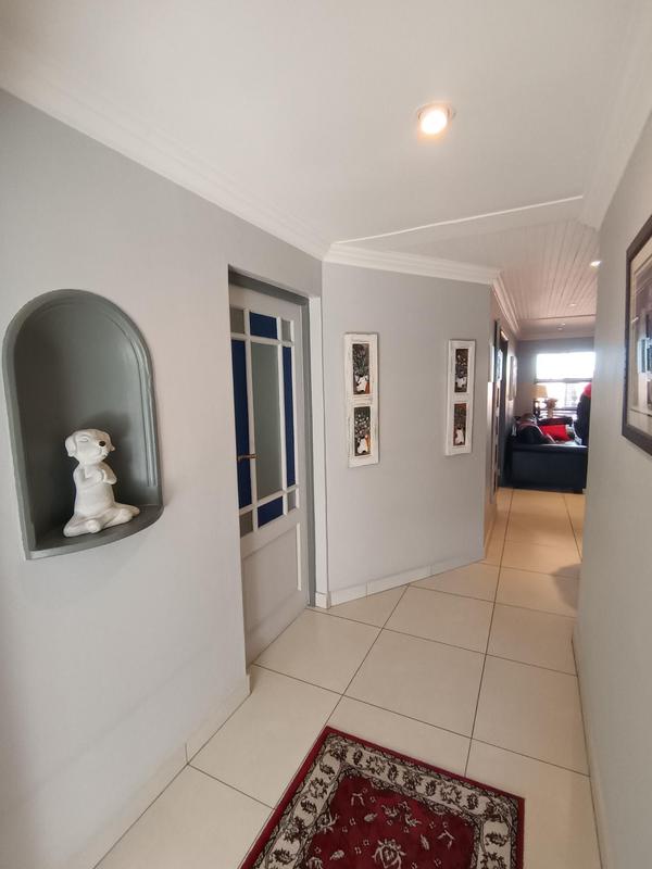 3 Bedroom Property for Sale in Hartenbos Western Cape